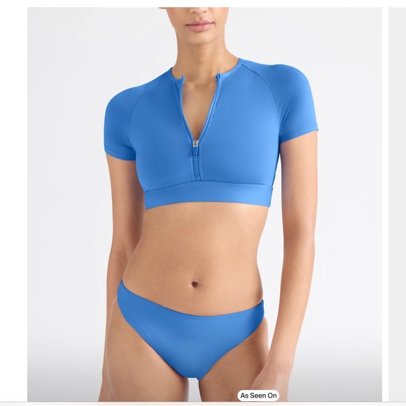 Knix short sleeve zipped cropped swim top - Picture 1 of 1